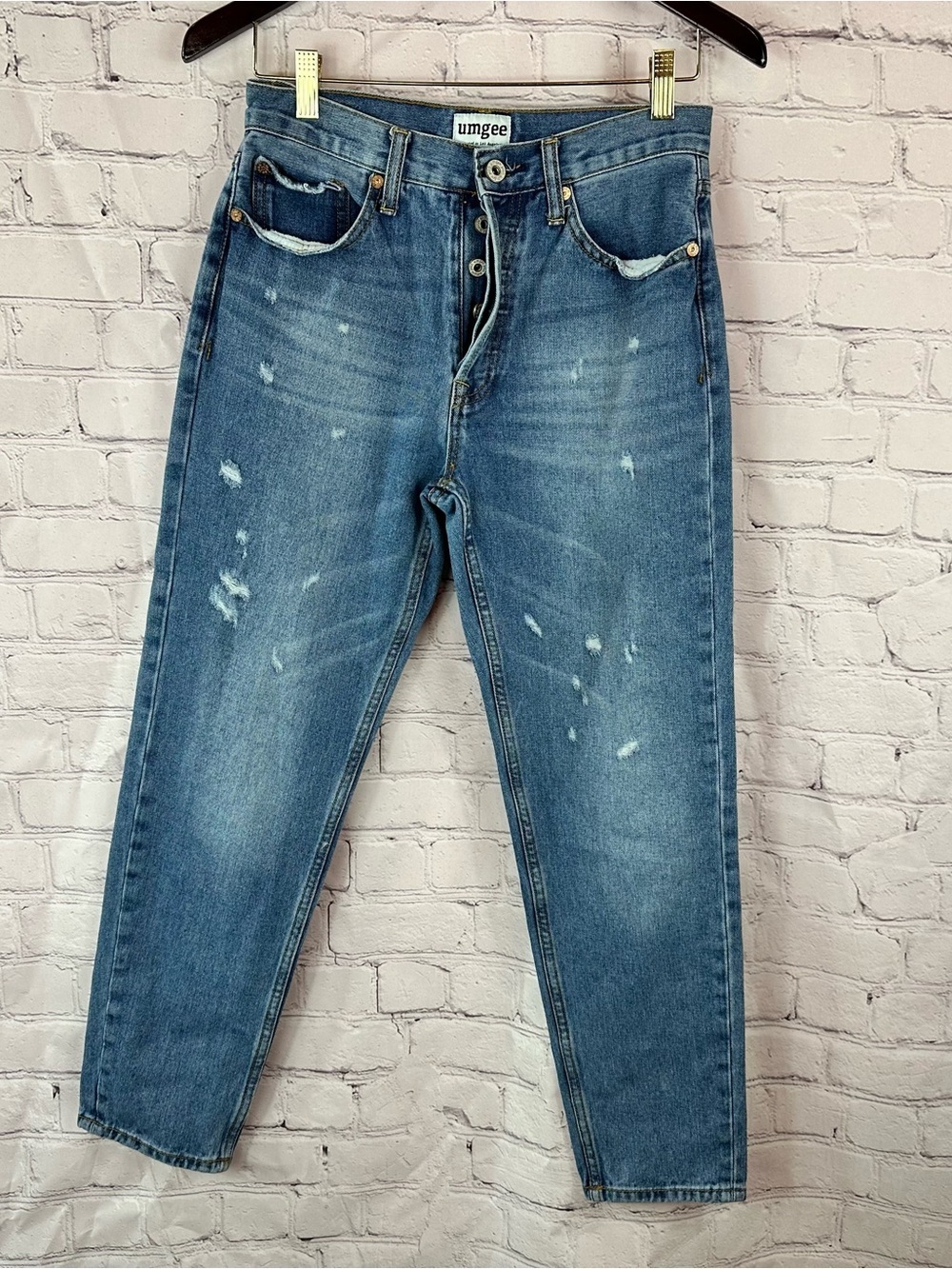 Umgee mom Distressed button fly Jeans women 27 casual minimalist boutique